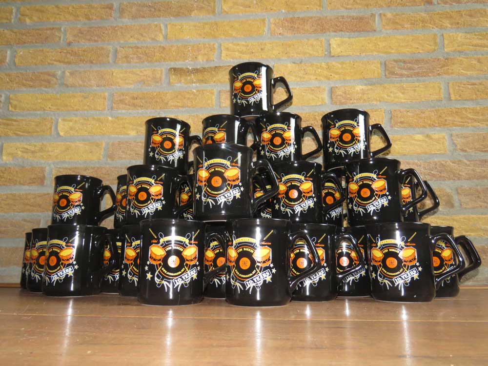 Cups with logo drum school Sven Bakker 10 years