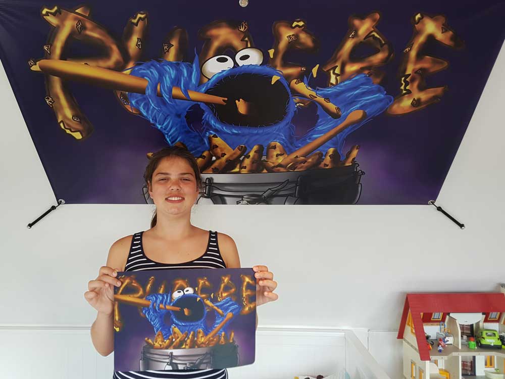 Phoebe digital drum graffiti drawing with Cookie Monster. Photoshop print on banner (size unknown) (2018) (svenimal.art)