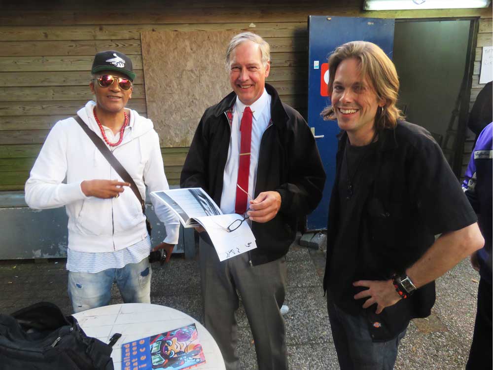 Sven Bakker graff talk with Dutch hiphop legends: All Star Fresh (King Bee) B-boy-breakdance legend) Cat 22 (CTK GVB) @ Loods, Krommenie (2016) (svenimal.art)