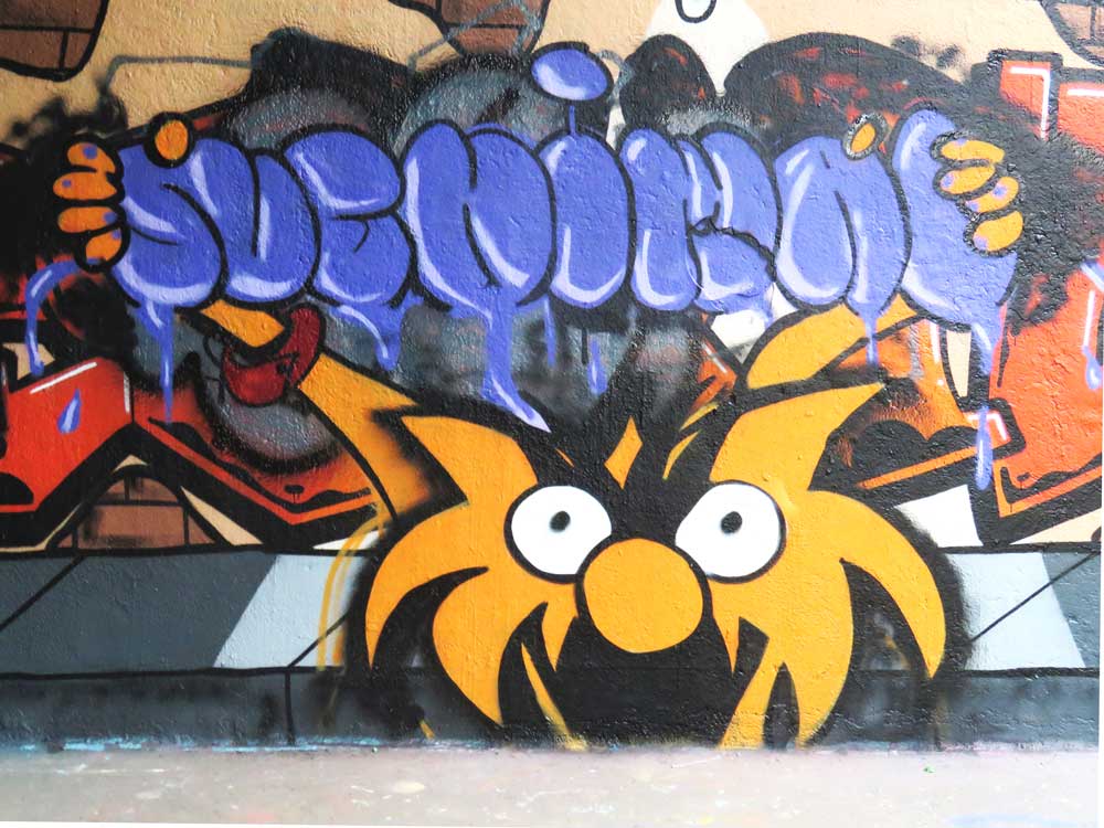 Svenimal early graffiti streetart throw-up character @ Flevo Park, Amsterdam (2016) (svenimal.art)