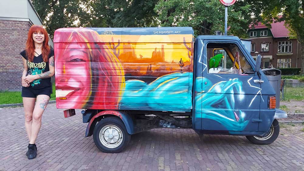 svenbakker-svenimal-art-graffiti-painted-piaggio-car1