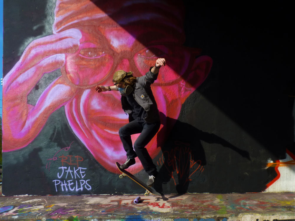 Jake-Phelps (Thrasher magazine) garaffiti streetart portrait painting mural @ Flevopark, Amsterdam (2019) (svenimal.art)