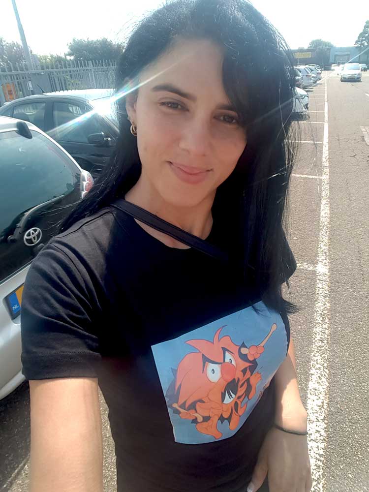 Shirt by Sandra Alves - Svenimal drumming graffiti character @ A8, Zaandam (2017) (svenimal.art)