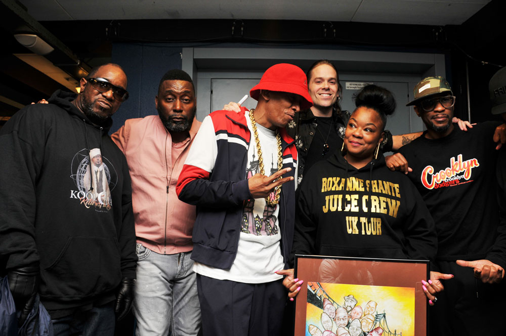 Cartoon drawing Juice Crew with Mr. Magic & Marley Marl @ ‘t Paard, Den Haag. Polychtromos on Canson Montval Aquarelle 300 gr (40x50cm) (2017) (svenimal.art) Photo: George Duboise