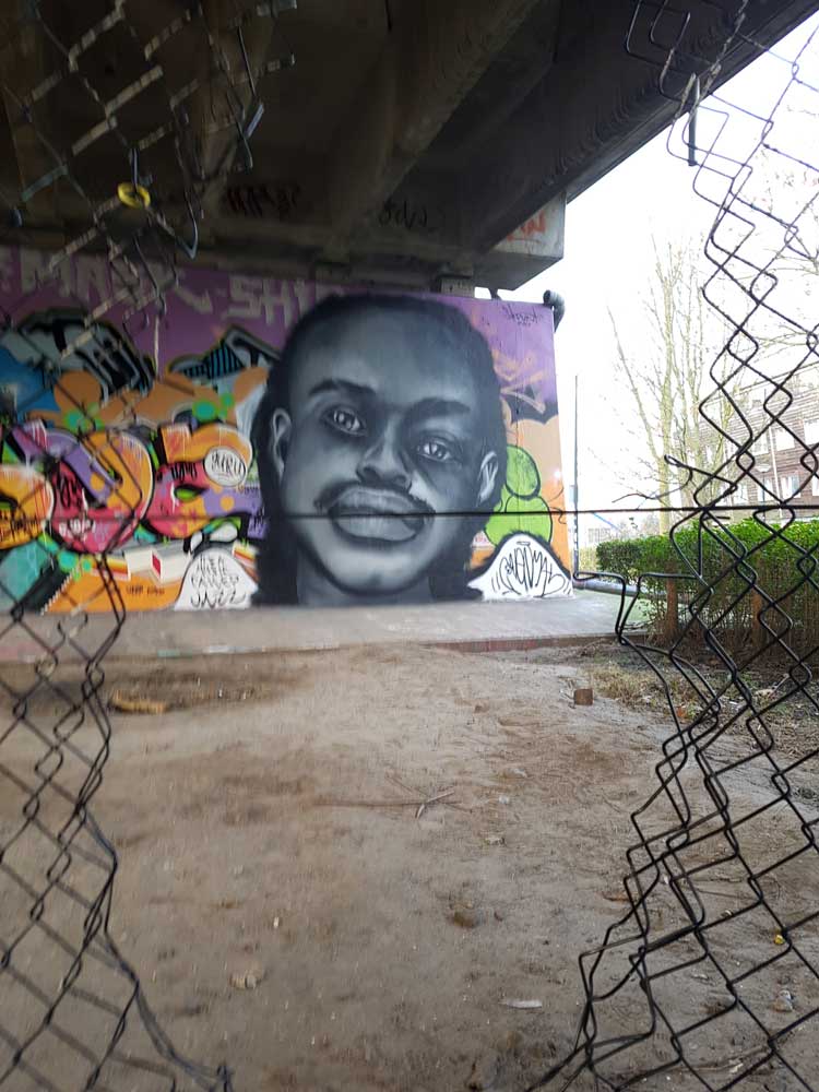 Guru (Gang Starr) graffiti streetart portrait mural @ Flevopark, Amsterdam (svenimal.art) 2018