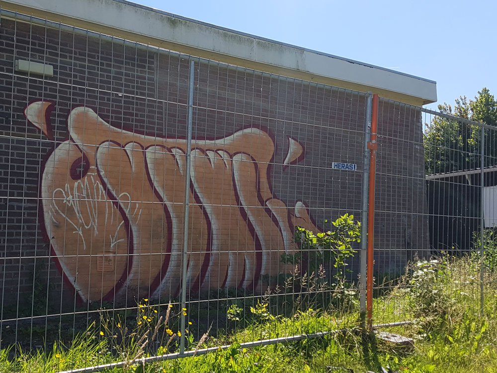 Svenimal graffiti piece bombing @ Gb (svenimal.art) (2018)